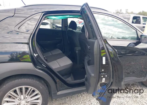 2020 Hyundai Kona Sel z USA, uszkodzony, nr VIN KM8K2CAA3LU521928